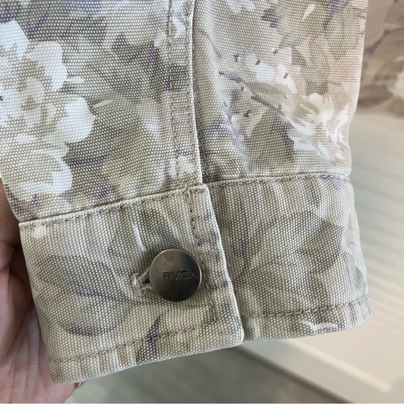 RVCA Floral Utility, Worker, Chore Jacket Shacket - Picture 9 of 14